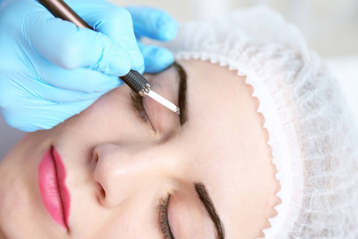 bigstock-Cosmetologist-applying-permane-86852297.jpg
